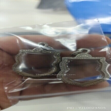 ตลับเงินใส่เหรียญทรงเสมา2ใบ