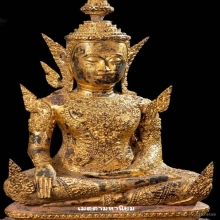 พระพุทธรูป สมัยรัตนโกสินทร์ ทรงเครื่องต้นพระมหาจักรพรรรดิ