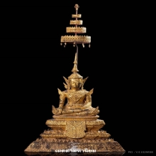 พระพุทธรูป สมัยรัตนโกสินทร์ ทรงเครื่องต้นพระมหาจักรพรรรดิ