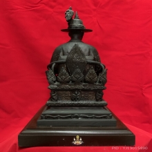 ใหญ่สุด พระบรมรูปพระบาทสมเด็จพระพุทธยอดฟ้าฯ 