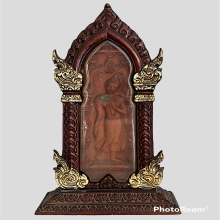 พระกำแพง เนื้อดินพร้อมซุ้ม