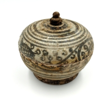 ตลับเครื่องเคลือบสังคโลก จ.สุโขทัย