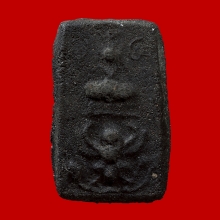 พระหลวงพ่อพริ้ง ทรงครุฑ เนื้อผงคลุกรัก สวย