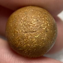 ลูกอมเนื้อผงธูปกรรมฐาน พ่อท่านคลิ้ง วัดถลุงทอง