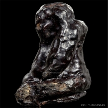 พระปิดตาเนื้อผงคลุกรักร้อยปี