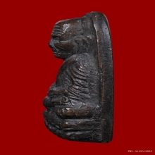 พระหลวงปู่ทวด วัดช้างให้ หลังเตารีด ปี 2505 ปั้มซ้ำกลาง