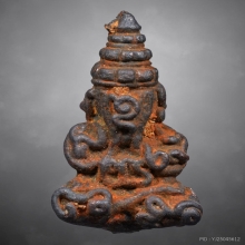 พระปิดตาพังพระกาฬ เนื้อแร่บางไผ่ รุ่นอัครมหาเศรษฐี ปี2550