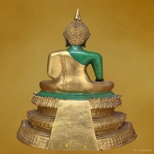 หลวงพ่อวัดไร่ขิง เนื้อหยก ปี๒๕๑๗