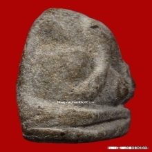 พระปิดตาหลวงพ่อปาน วัดเคลือวัลย์ (พิมพ์โบรานหลังแบบ)