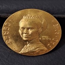 เหรียญพระพันปี FAO CERES อิตาลี ปี2522