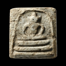 พระสมเด็จบางขุนพรหมพิมพ์อกครุฑ