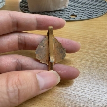 เเหนบ หลวงพ่อฤาษีลิงดำ วัดท่าซุง ปี35 เนื้อทองเเดงกะไหล่ทอง