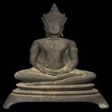 พระบูชาอยุธยาทรงเครื่อง สามขา