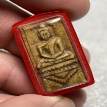 พระพุทธปางสมาธิ กระดูกแกะ องค์นี้เก่าปีลึก