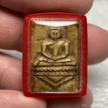 พระพุทธปางสมาธิ กระดูกแกะ องค์นี้เก่าปีลึก