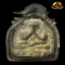 ปิดตาสมาธิราบ กรุวัดท้ายตลาด ปี2431พร้อมเลี่ยมเก่าสภาพสวยมาก