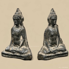 พระร่วงนั่งหลังลิ่ม