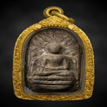 พระคงลำพูน เนื้อก้านกุหลาบ