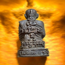 รูปหล่อ หลวงพ่อแดง วัดเขาบันไดอิฐ ปี 33 เนื้อนวะ