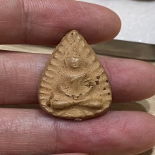 พระกลีบบัว กรุวัดลิงขบ