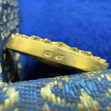 หลวงพ่อเปิ่น หรียญล้อแม็ก ไหว้ครู ปี2543 เนื้อทองคำ