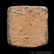 หลวงพ่อปาน พิมพ์ทรงครุฑกลางปีกแข็ง สภาพสวยๆผิวเดิมๆผงเต็มๆ