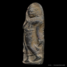 พระกำแพงลีลา กรุตาพุ่ม สนิมแดง