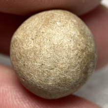 ลูกอมหลวงพ่อสงวน วัดไผ่พันมือ จ.สุพรรณบุรี 