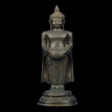 พระบูชา หลวงพ่อแก่นจันทน์ วัดช่องลม ปี 2522 สูง 14 นิ้ว