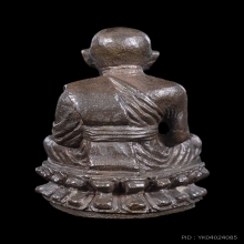 หลวงปู่ทวด รูปหล่อ รุ่นทูลเกล้า ปี 2530 เนื้อนวะโลหะครับ