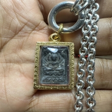 หลวงปู่ศุข พิมพ์รัศมีโบราณ