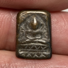 เหรียญพระพุทธ พิมพ์สี่เหลี่ยมเนื้อโลหะเก่า