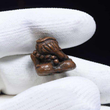 พระปิดตา พิมพ์คล้องประคำ เนื้อทองแดงเถื่อนเถื่อน