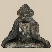 พระร่วงนั่งหลังลิ่ม