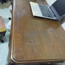 โต๊ะนั่งทำงาน