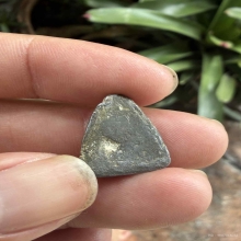 พระปิดตาหลวงพ่อแก้ววัดเครือวัลย์เนื้อตะกั่วพิมพ์เล็ก