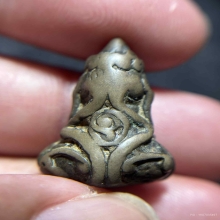 พระปิดตาเนื้อสัมฤทธิ์