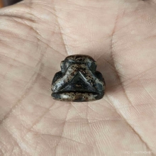 พระปิดตาพิมพ์ปั้น 