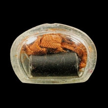 ตะกรุดลูกอมเนื้อเงินร้อยจีวร ตอกโค้ด จารมือ เก่ามาก