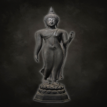 หลวงปู่โต๊ะ พระบูชาปางลีลา ปี2523 สวยมาก