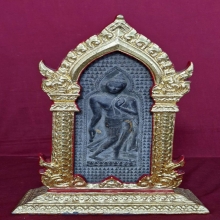 พระลีลากำแพงศอก วัดพระศรีรัตนมหาธาตุ พร้อมกรอบฐานลงรักปิดทอง