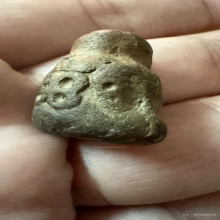 พระปิดตาเนื้อดินขุยปู หลวงปู่ดี วัดบ้านยาง