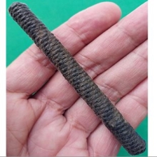 ตะกรุดเนื้อทองแดงเก่าพอสมควร ยาว 3.5 นิ้ว