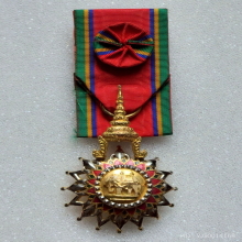 เครื่องราชฯ เชิดชูยิ่งช้างเผือก มปร. เงินลงยา พร้อมแพรแถบ