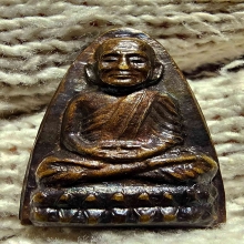 หลังหนังสือ 24 ทองเหลืองหลัง 3 จุด บล๊อคนิยมวงเดือน ผิวเดิมๆ