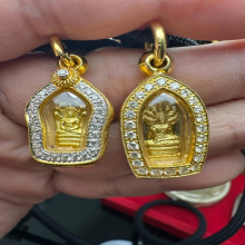 เหรียญปรกใบมะขาม เนื้อทองคำ