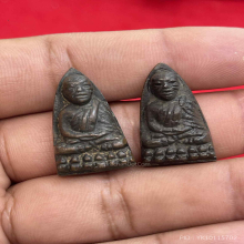 หลวงพ่อทวด วัดช้างให้ ปี 2505 พิมพ์หลังเตารีดเล็ก