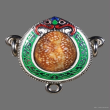 เบี้ยแก้เงินลงยาราชาวดี รุ่นแรก หลวงพ่อพระมหาสุรศักดิ์