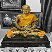 หลวงพ่อเงิน วัดท้ายน้ำ ขนาด 26.9 นิ้ว