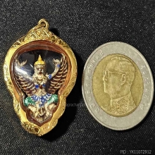 ครุฑ อ.วราห์ รุ่นมีแล้วรวย เนื้อเงินลงยา โค๊ตว.กงจักร+ทอง